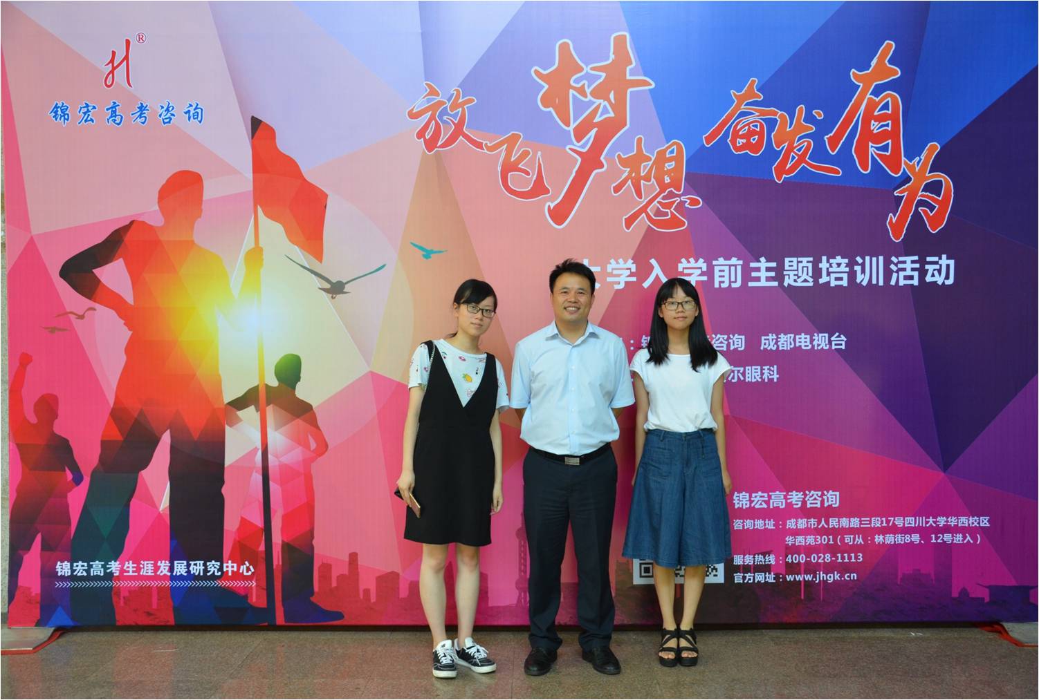 1528962988329036997.jpg 雙胞胎姐妹.jpg